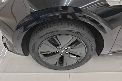 Li Auto L6 2024, 28100 км, за 29633 USD - фото 13