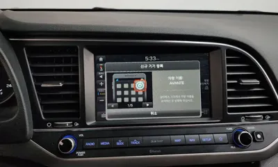 Hyundai Avante 2018, 17954 км, за 8534.21 USD - фото 12