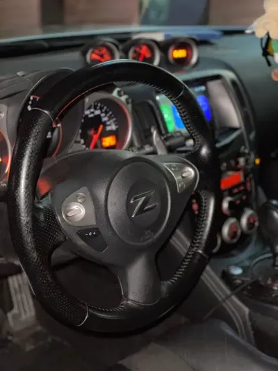 Nissan 370Z 2009, 181000 км, за 5860.52 USD
