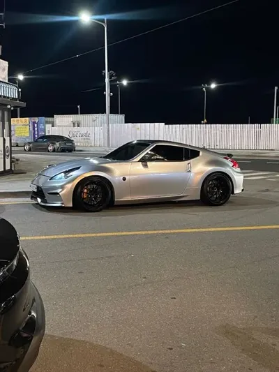 Nissan 370Z 2009, 181000 км, за 5860.52 USD