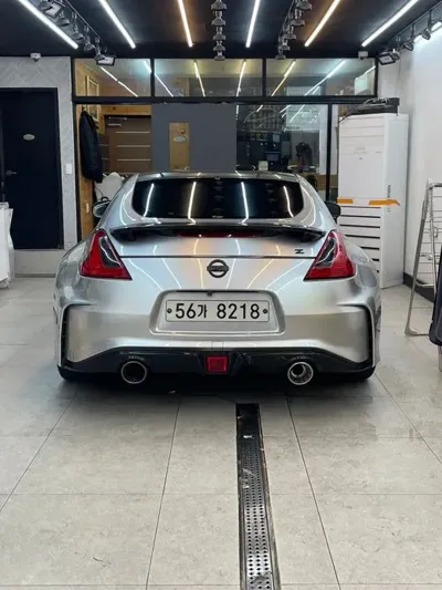Nissan 370Z 2009, 181000 км, за 5860.52 USD