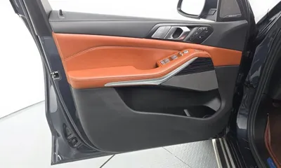 BMW X7 2022, 14007 км, за 66419.2 USD - фото 24