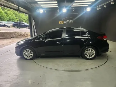 Kia K3 2016, 167675 км, за 3575.37 USD