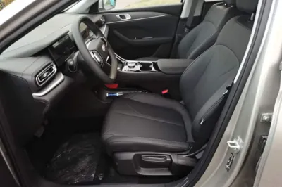 Geely Galaxy Galaxy Stellar 6 2026, 100 км, за 12362 USD - фото 17