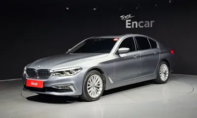 BMW 5-Series · 2018 год