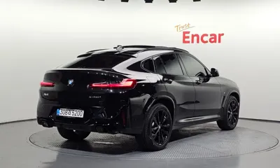 BMW X4 2025, 17814 км, за 50479.19 USD