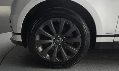 Land Rover Range Rover Velar 2018, 109119 км, за 18970.72 USD