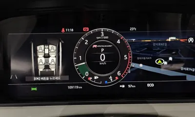 Land Rover Range Rover Velar 2018, 109119 км, за 18818.77 USD - фото 8
