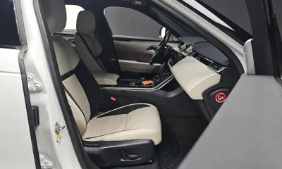 Land Rover Range Rover Velar 2018, 109119 км, за 18818.77 USD - фото 10