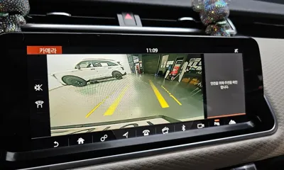 Land Rover Range Rover Velar 2018, 109119 км, за 18818.77 USD - фото 16