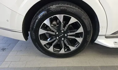 Kia Canival 2023, 117291 км, за 21402.57 USD
