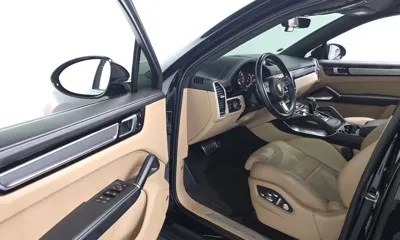 Porsche Cayenne 2020, 26594 км, за 75817.25 USD - фото 12