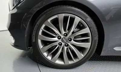 Genesis G80 2017, 112755 км, за 12020.49 USD