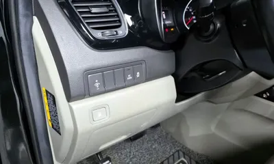Kia Canival 2015, 175625 км, за 5231.78 USD - фото 17