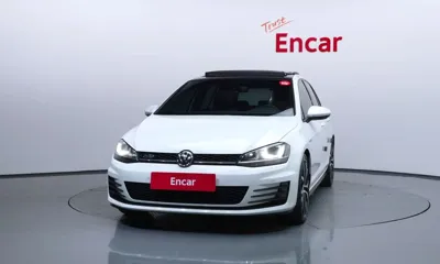 Volkswagen Golf 2016, 97310 км, за 12230.65 USD