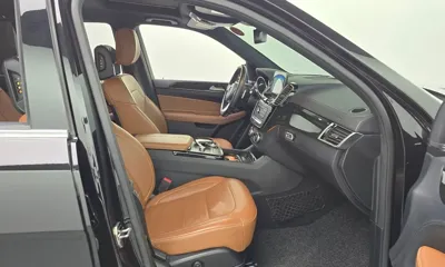 Mercedes-Benz GLS-Class 2018, 49935 км, за 30944.64 USD - фото 26
