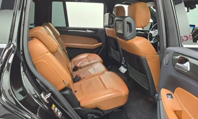 Mercedes-Benz GLS-Class 2018, 49935 км, за 30944.64 USD - фото 28