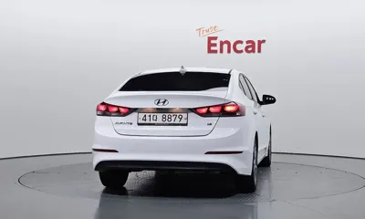 Hyundai Avante 2018, 88697 км, за 7087.95 USD