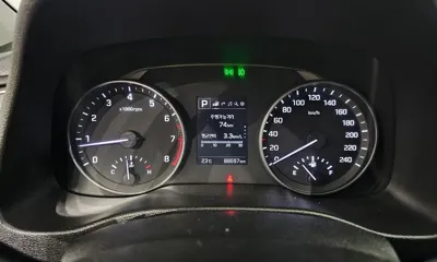 Hyundai Avante 2018, 88697 км, за 7087.95 USD - фото 8