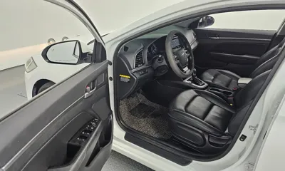 Hyundai Avante 2018, 88697 км, за 7087.95 USD - фото 10