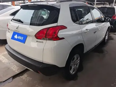 Peugeot 2008 2016, 107000 км, за 3340.14 USD
