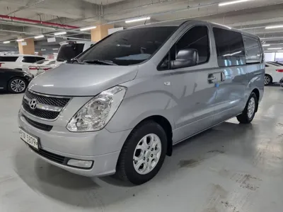 Hyundai Starex 2016, 195162 км, за 5146.58 USD