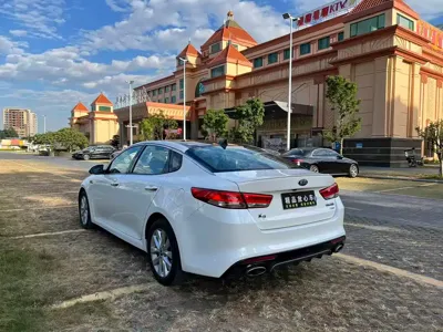 Kia K5 2017, 102000 км, за 5664.99 USD