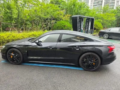 Audi S e-tron GT 2026, 5000 км, за 87947.93 USD
