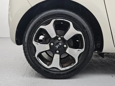 Kia Ray 2013, 540 км, за 3517.92 USD