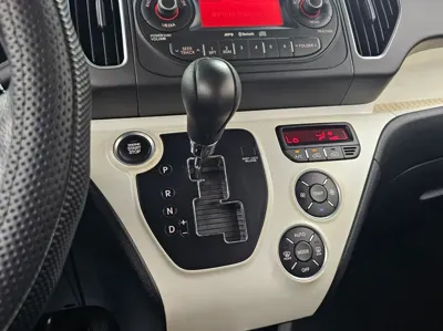 Kia Ray 2013, 540 км, за 3517.92 USD - фото 9