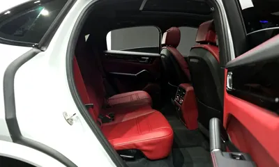 Porsche Cayenne 2021, 63494 км, за 55074.18 USD - фото 12