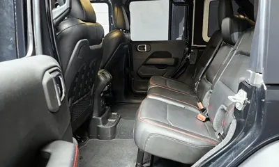 Jeep Wrangler 2023, 52493 км, за 28882.76 USD - фото 12