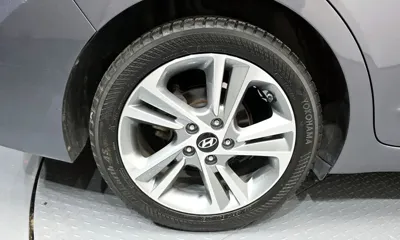 Hyundai Avante 2017, 152458 км, за 4472.51 USD