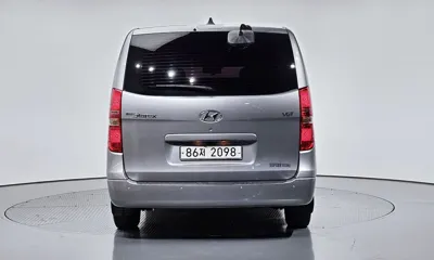 Hyundai Starex 2018, 186846 км, за 5629.13 USD