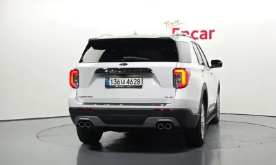 Ford Explorer 2021, 72779 км, за 20846.92 USD