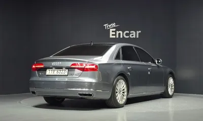 Audi A8 2015, 137253 км, за 12052.12 USD