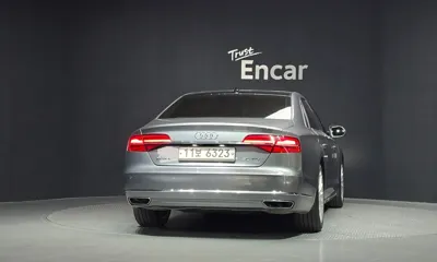 Audi A8 2015, 137253 км, за 12052.12 USD