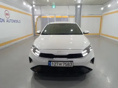 Kia K3 · 2022 год