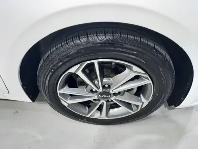 Kia K3 2022, 78374 км, за 11189.18 USD
