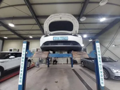 Kia EV6 2022, 216997 км, за 13342.44 USD