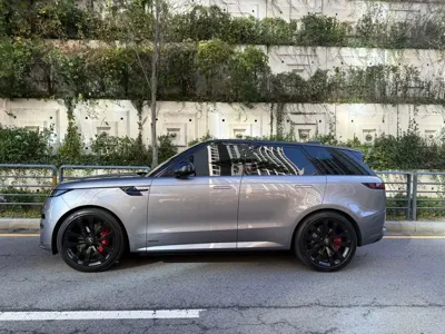 Land Rover Range Rover Sport 2025, 12500 км, за 110011.11 USD