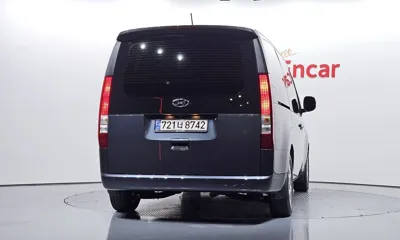 Hyundai Staria 2023, 57828 км, за 16738.87 USD