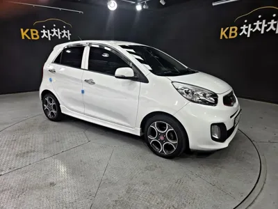 Kia Morning 2012, 178579 км, за 2081.71 USD