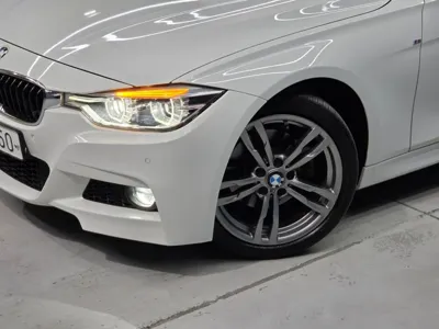 BMW 3-Series 2018, 136455 км, за 12295.09 USD