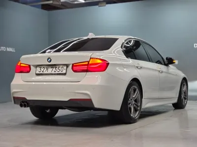 BMW 3-Series 2018, 136455 км, за 12295.09 USD