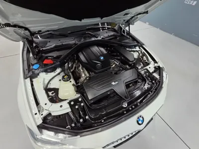 BMW 3-Series 2018, 136455 км, за 12295.09 USD - фото 19