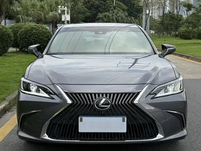 Lexus ES 2021, 32000 км, за 21785.83 USD