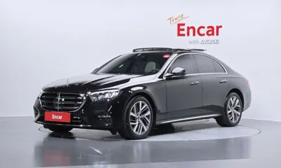 Mercedes-Benz E-Class · 2024 год