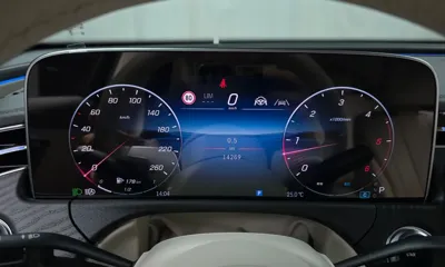 Mercedes-Benz E-Class 2024, 14269 км, за 45941.33 USD - фото 8