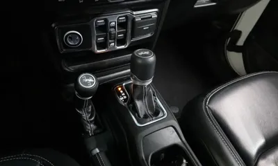 Jeep Wrangler 2022, 77517 км, за 25027.62 USD - фото 9